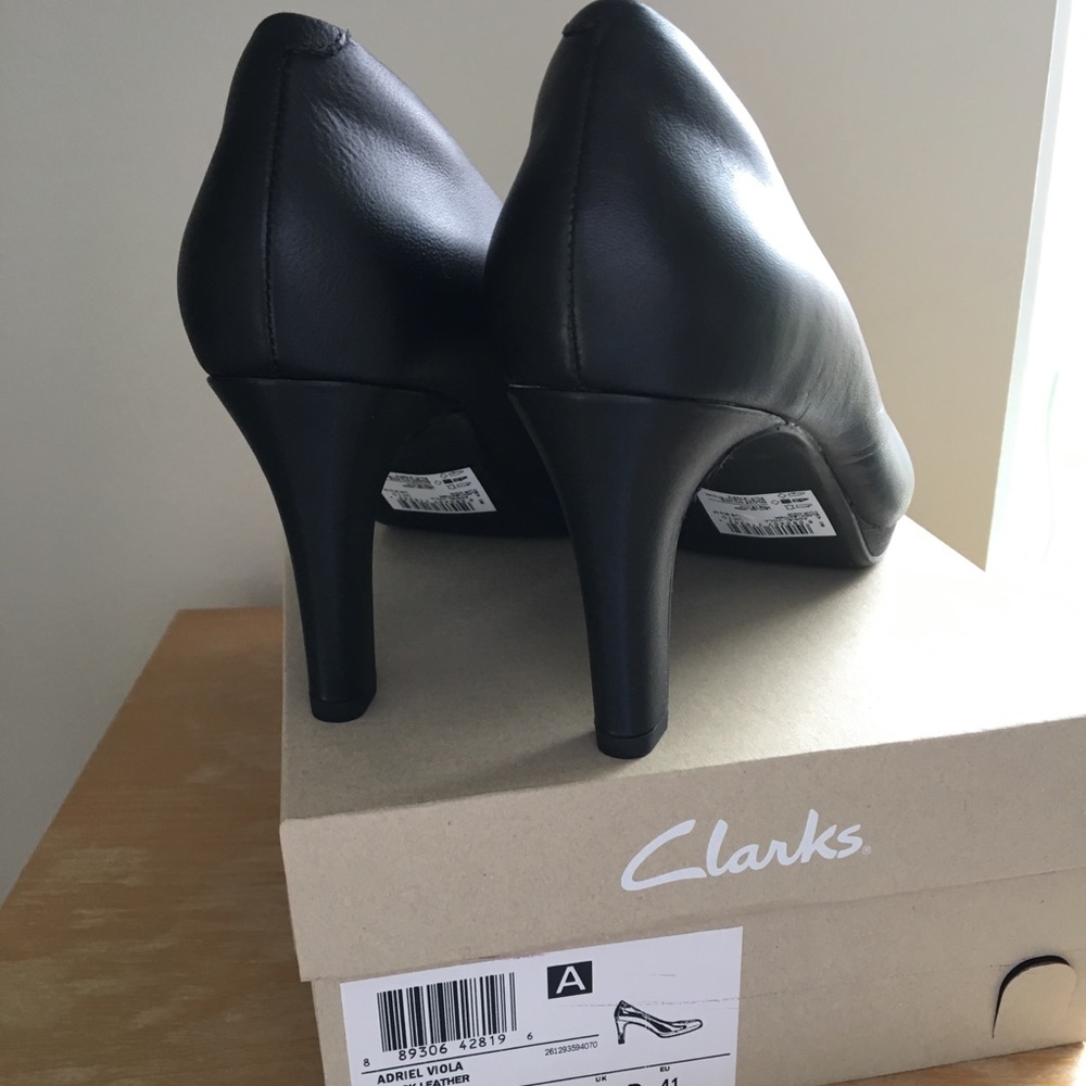NWT Clarks Leather Pump Heels - Picture 4 of 8